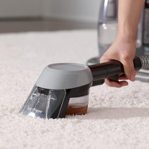 Carpet cleaner in action 